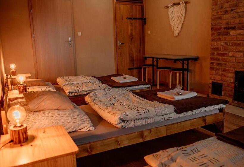 חדר סטנדרט לשלושה, Kacze Bagno   Miejsce Inicjatyw Pozytywnych