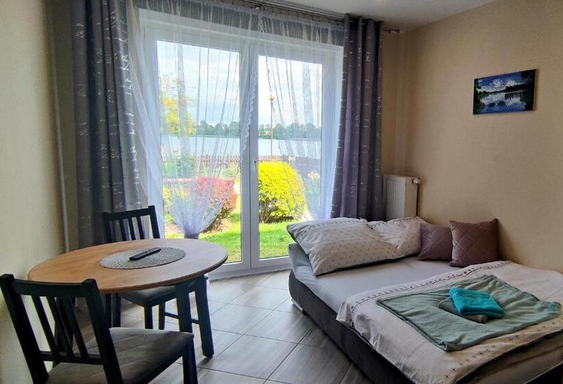 レイクビュースタンダードルーム, Nad Jeziorem Kochle