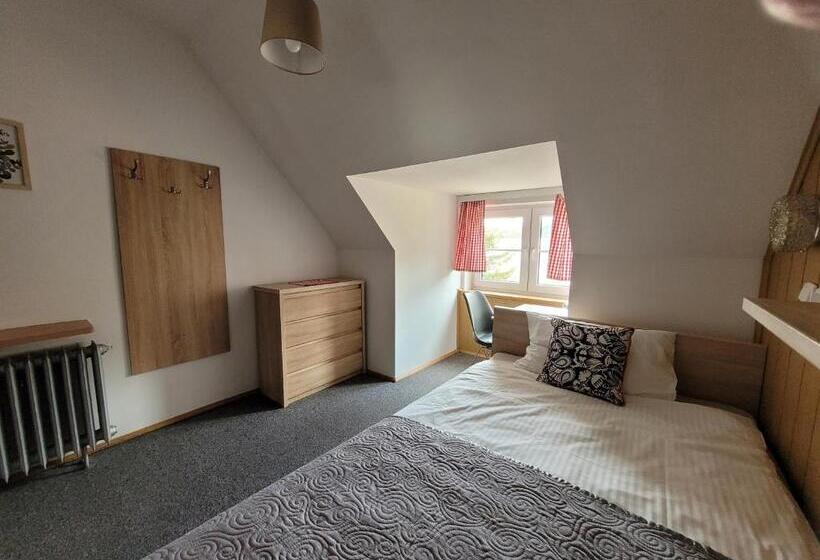 Quarto standart individual, Zajazd Meran