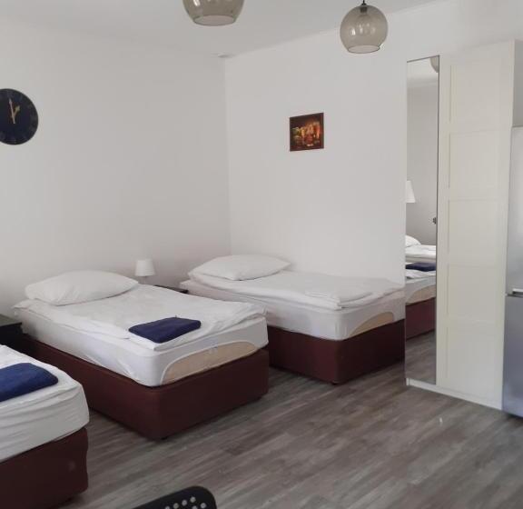 Четырехместный Номер Стандарт, Apartamenty Retro
