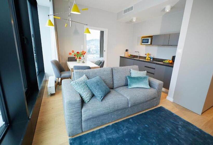 آپارتمان 2 خوابه, Aparthotel Park   By The Sea