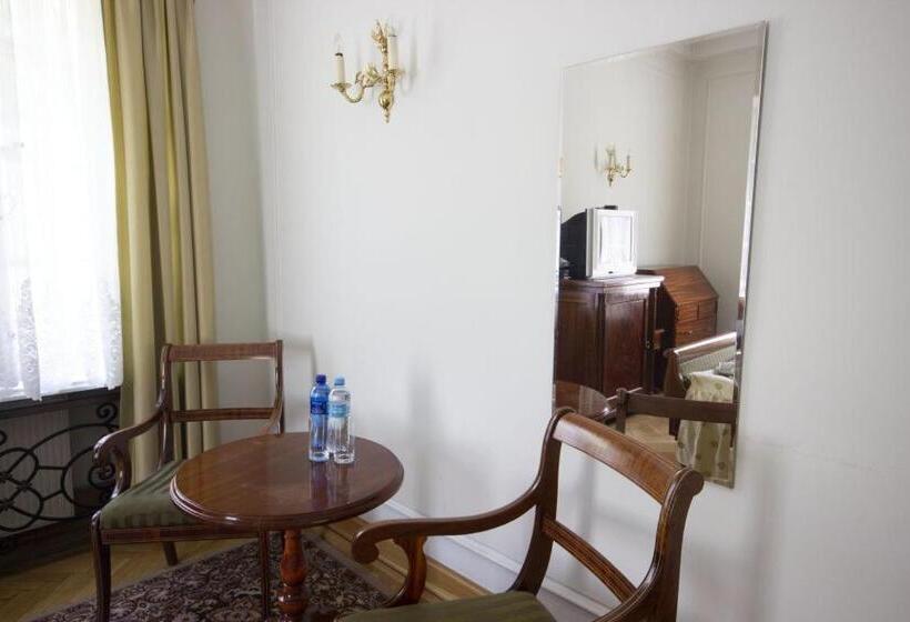 חדר סטנדרט יחיד, Butikowy Pałac Jabłonna