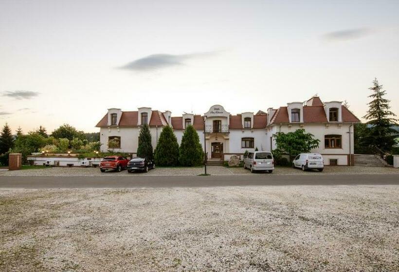 Номер Стандарт, Dworek Galosa