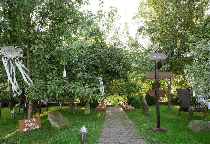 Номер Стандарт Трехместный, Dworek Galosa