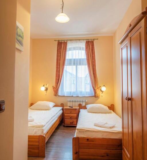 Номер Стандарт, Dworek Galosa