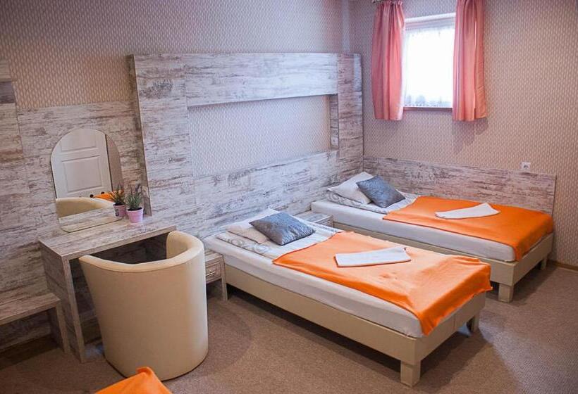 スタンダードトリプルルーム, Jaś I Małgosia