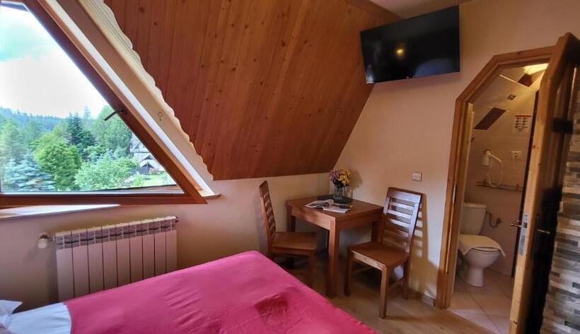 غرفة قياسية, Jedla Miejsce Gościnne