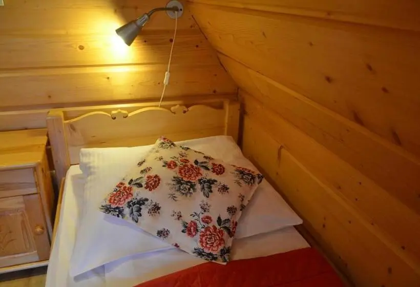 Standard Kolmen Hengen Huone, Jedla Miejsce Gościnne