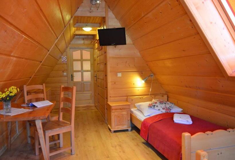 غرفة قياسية ثلاثية, Jedla Miejsce Gościnne