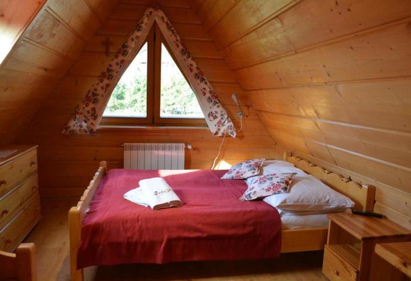 غرفة قياسية ثلاثية, Jedla Miejsce Gościnne