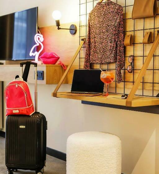 스탠다드 발코니 룸, Poznańska19