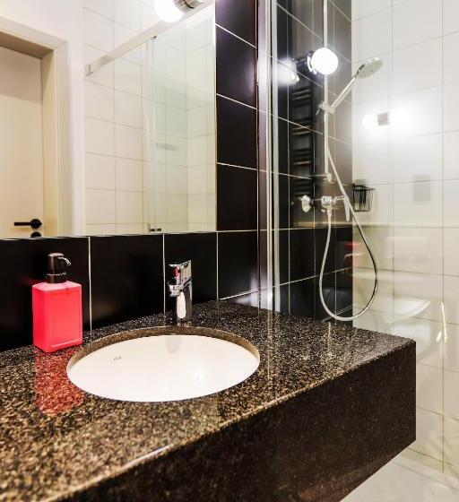 스탠다드 발코니 룸, Poznańska19