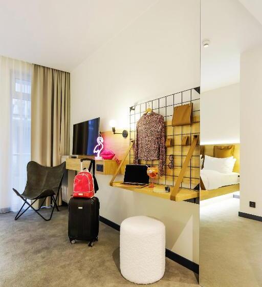 스탠다드 발코니 룸, Poznańska19