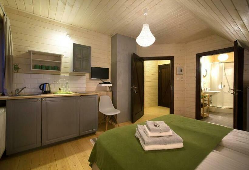 スーペリアールーム, Sirvis Apartamenty