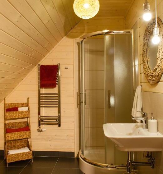 スーペリアールーム, Sirvis Apartamenty