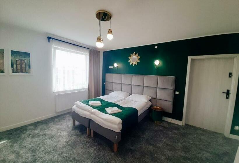 Трехместный Номер Комфорт, Wyjątkowe Smaki