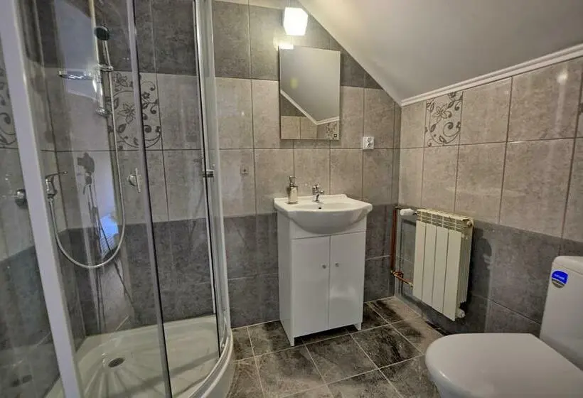 Standard Kolmen Hengen Huone, Agroturystyka Chata Za Wsią