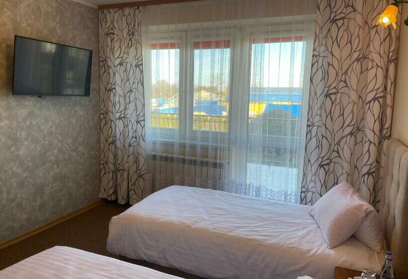 Номер Deluxe с Балконом, Zajazd Nad Sanem