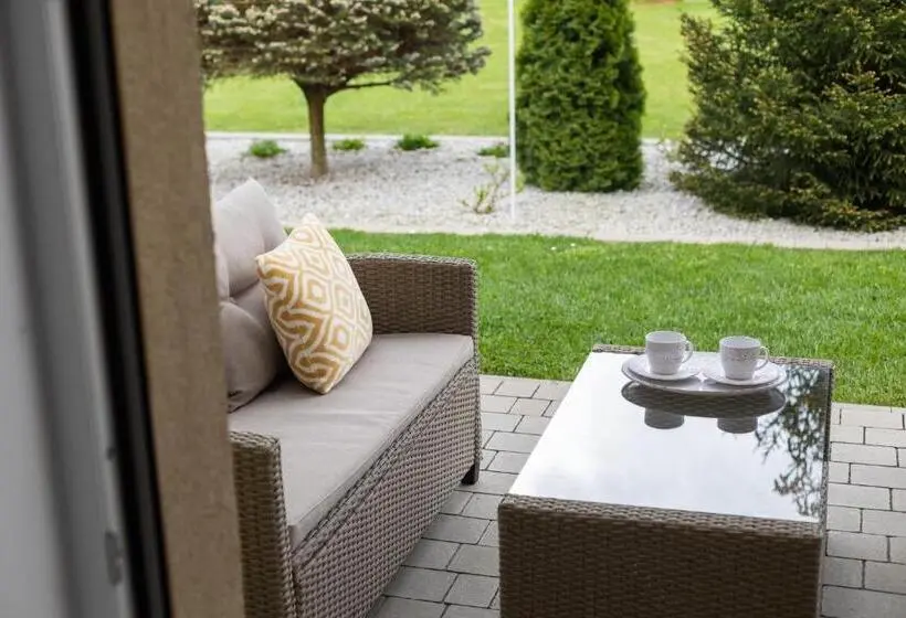 テラス付き1ベッドルームアパートメント, Apartementy Weranda Z Ogrodem W Centrum