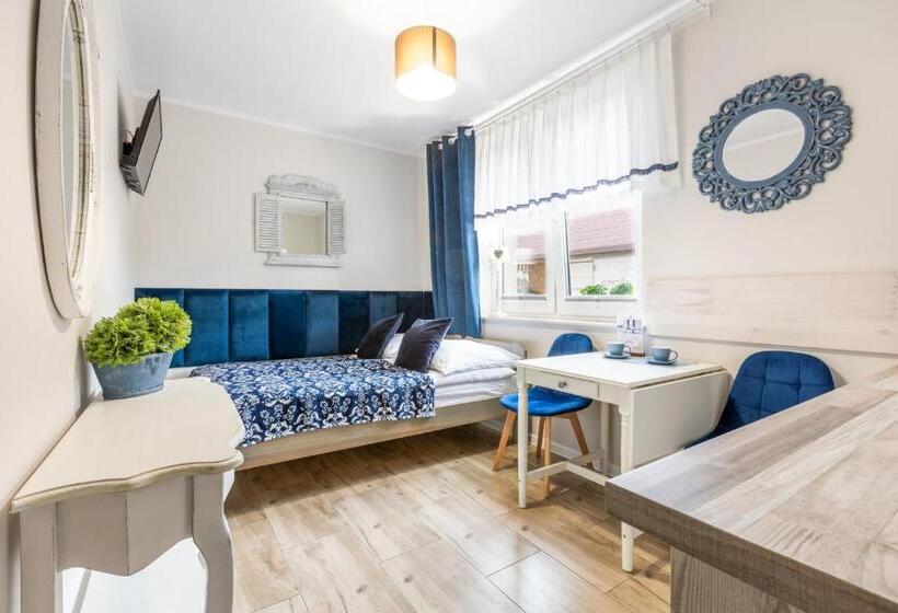 Студия Стандарт, Apartementy   Weranda   Z Ogrodem W Centrum
