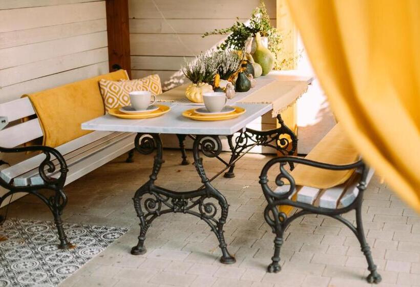 スタンダードスタジオ, Apartementy   Weranda   Z Ogrodem W Centrum