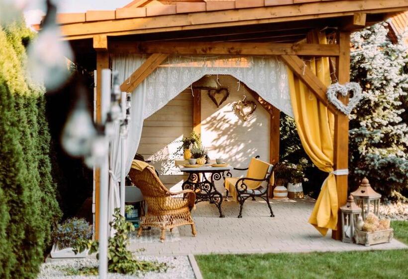 １ベッドルームアパートメント, Apartementy   Weranda   Z Ogrodem W Centrum