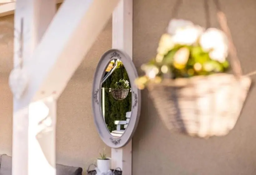 庭の見える1ベッドルームアパートメント, Apartementy Weranda Z Ogrodem W Centrum