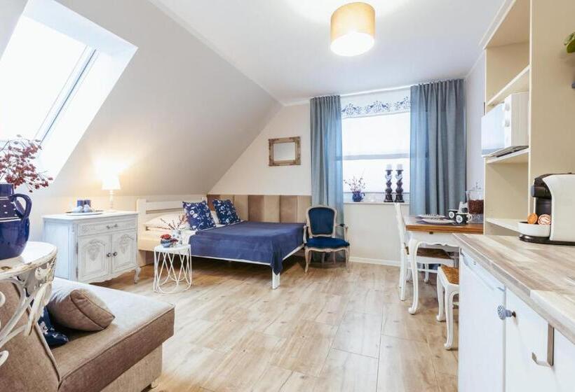 庭の見える１ベッドルームアパートメント, Apartementy   Weranda   Z Ogrodem W Centrum