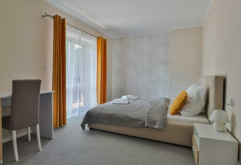 اتاق استاندارد با تخت بزرگ, Go Mazury