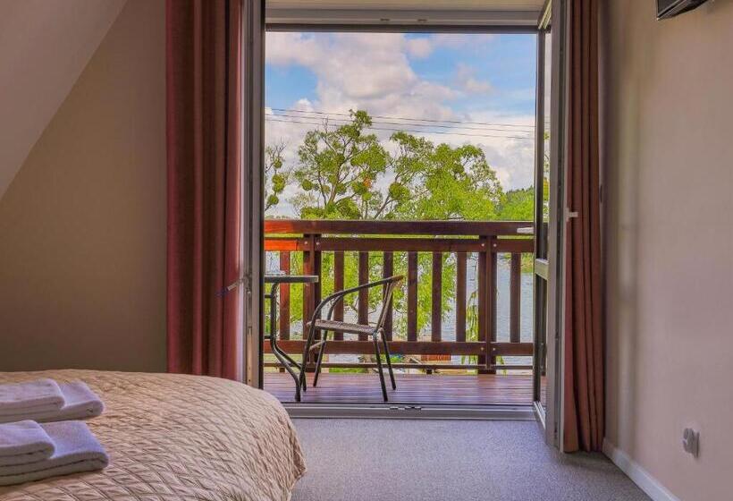 اتاق لوکس با بالکن و چشمانداز دریا, Go Mazury