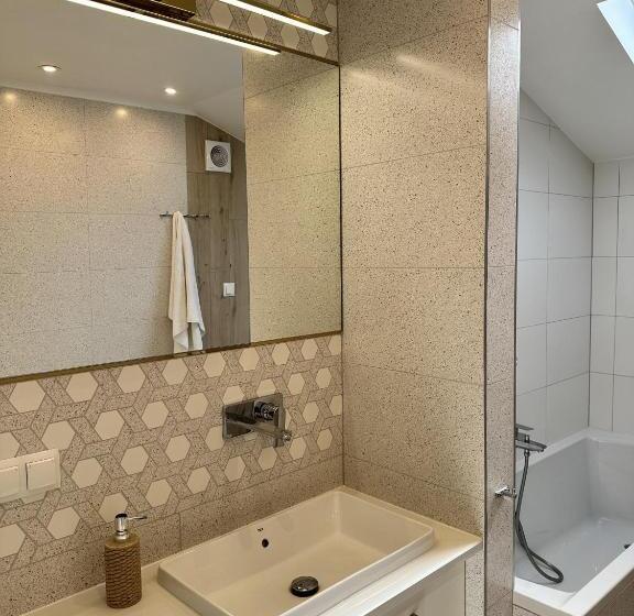 Suite with lake view, Go Mazury