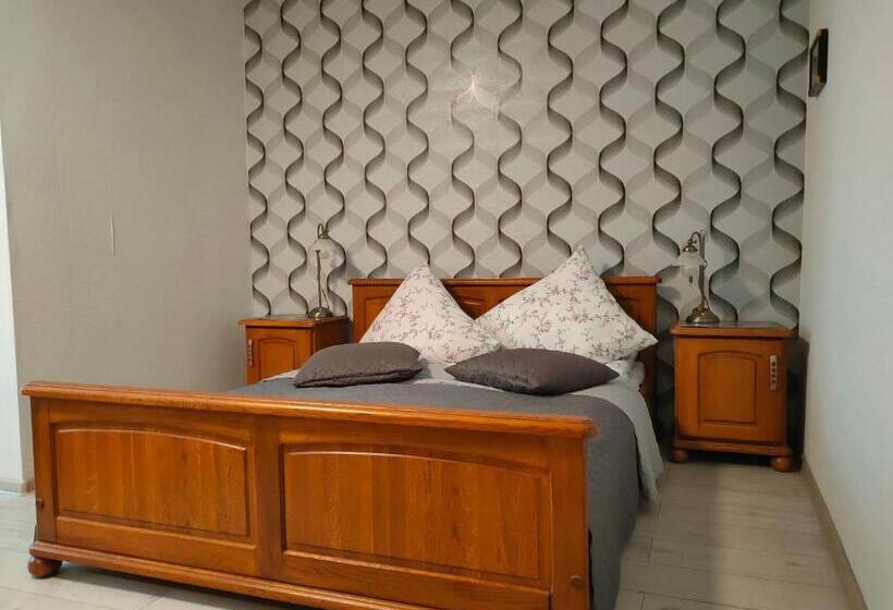 Номер Стандарт Трехместный, Pokoje Gościnne Cuma