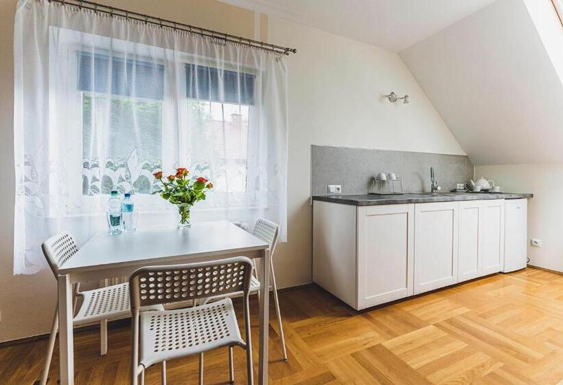 اتاق سوپریور سه تخته, Słoneczna 23