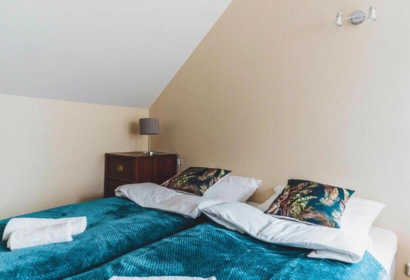 اتاق سوپریور سه تخته, Słoneczna 23