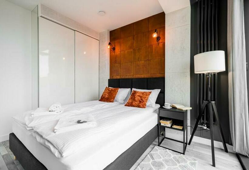 آپارتمان لوکس 1 خوابه, Q18 Apart