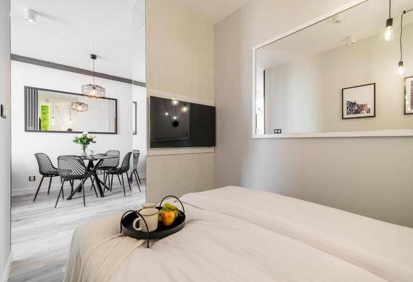 آپارتمان 1 خوابه, Q18 Apart