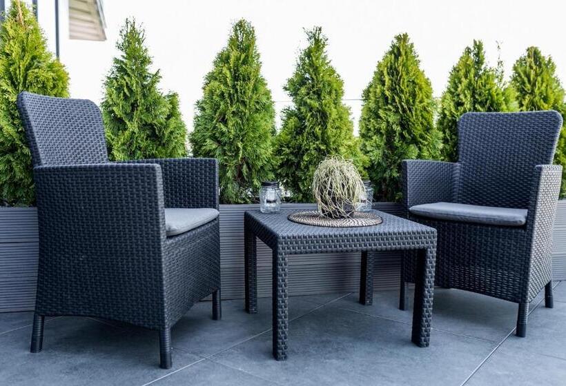 آپارتمان 1 خوابه با تراس, Q18 Apart