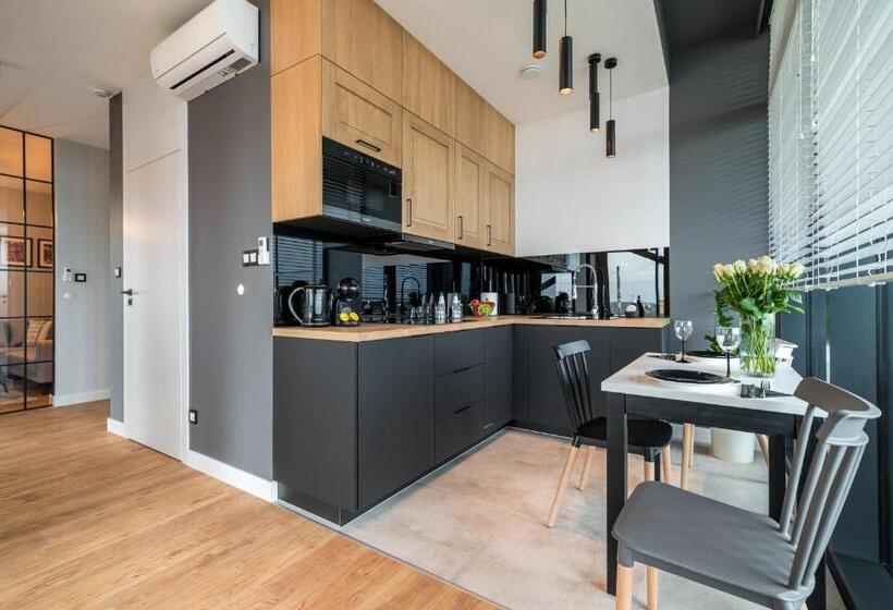 آپارتمان سوپریور 1 خوابه, Q18 Apart