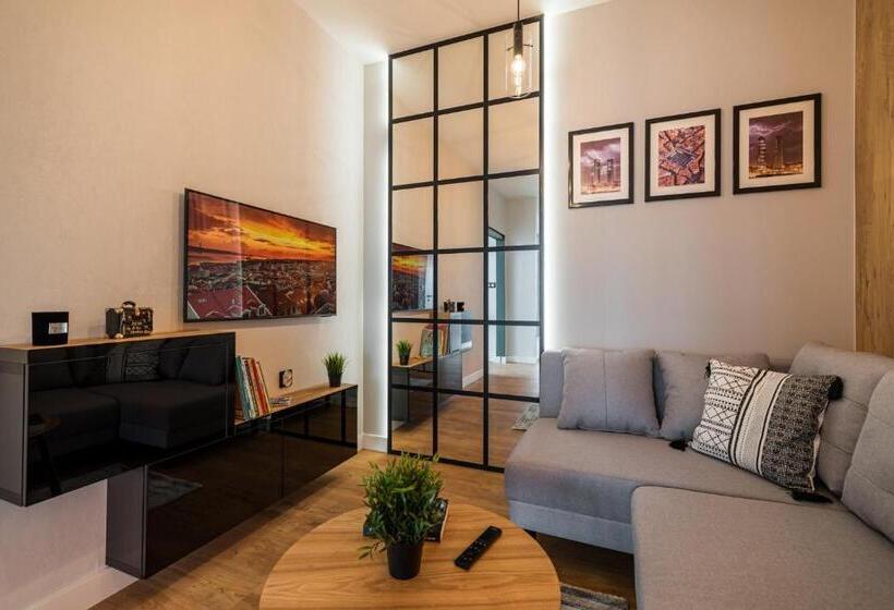 آپارتمان سوپریور 1 خوابه, Q18 Apart