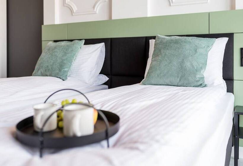 آپارتمان 1 خوابه, Q18 Apart