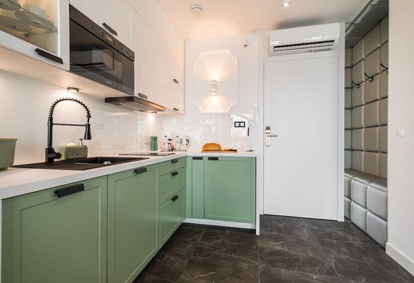 آپارتمان 1 خوابه, Q18 Apart