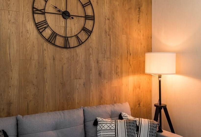 آپارتمان سوپریور 1 خوابه, Q18 Apart