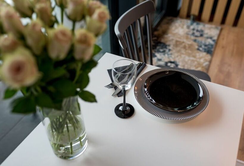 آپارتمان سوپریور 1 خوابه, Q18 Apart