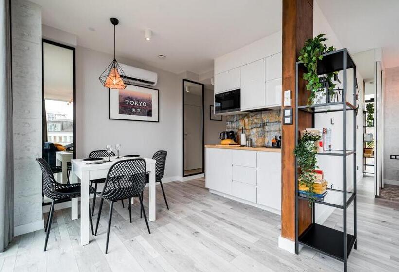 آپارتمان لوکس 1 خوابه, Q18 Apart