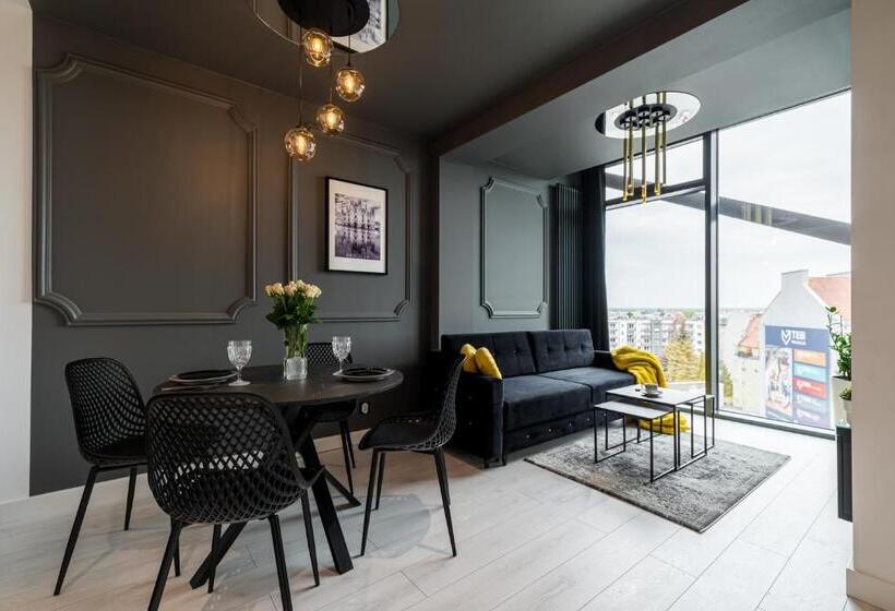 سوییت جونیور, Q18 Apart