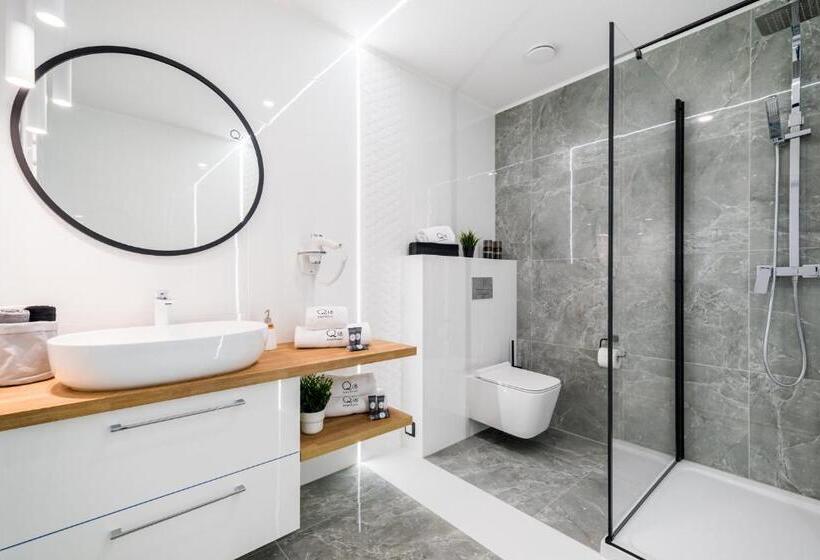 آپارتمان 1 خوابه, Q18 Apart