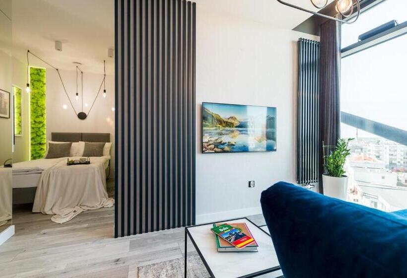 آپارتمان 1 خوابه, Q18 Apart