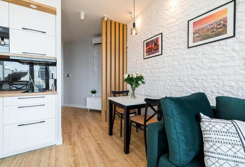 آپارتمان 1 خوابه با تراس, Q18 Apart