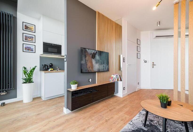 آپارتمان 1 خوابه, Q18 Apart