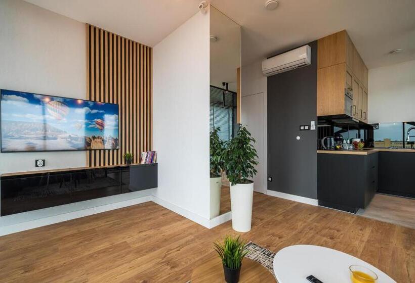 آپارتمان سوپریور 1 خوابه, Q18 Apart